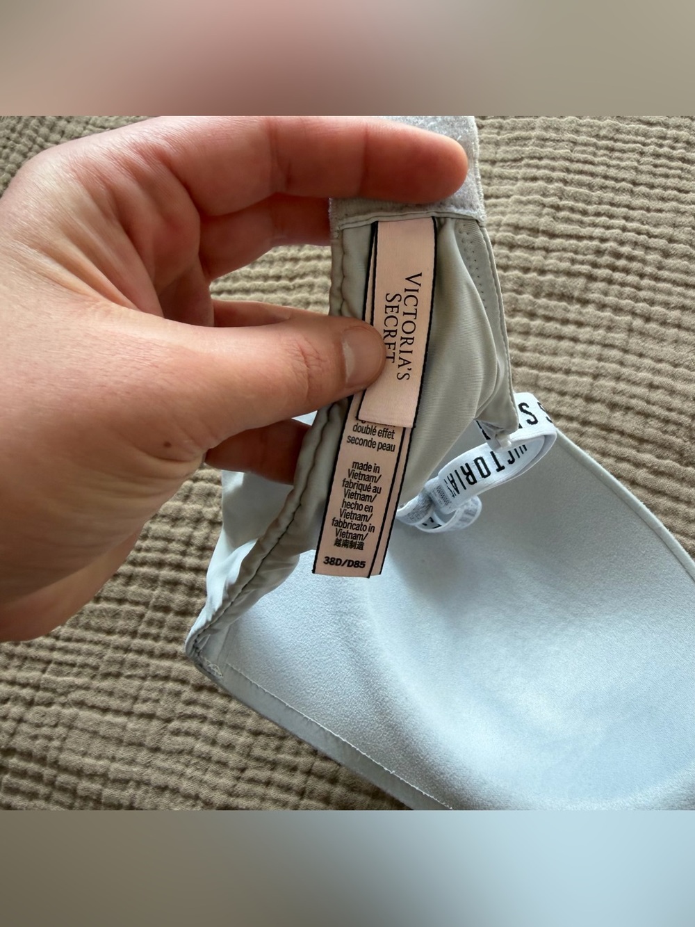 VS bra - Picture 3 of 3